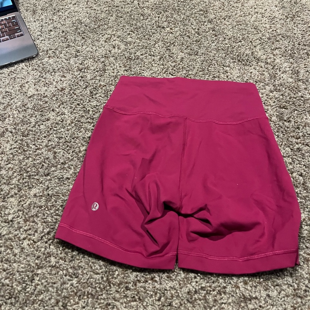 Lululemon wunder train shorts